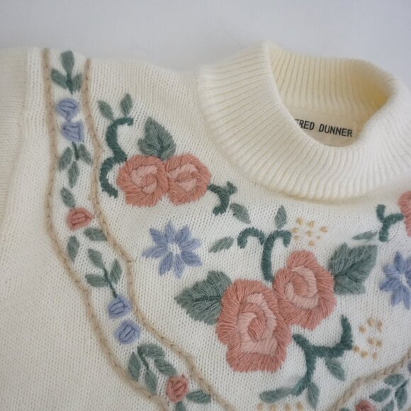Vintage Alfred Dunner Cream w Embroidered Floral Fine Knit Mock Sweater S - Picture 12 of 12